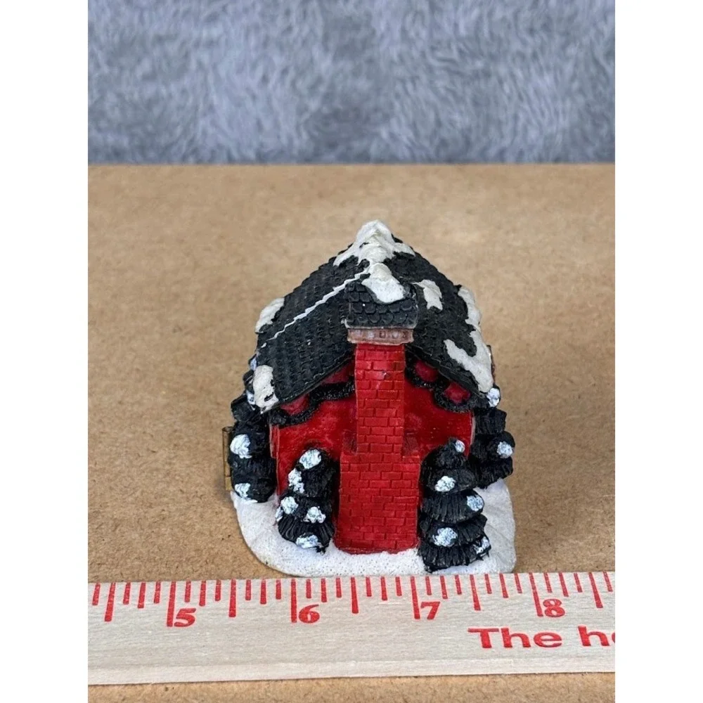 Carol Wright Gifts Miniature Hinged Christmas Santa Workshop Cottage Figurine